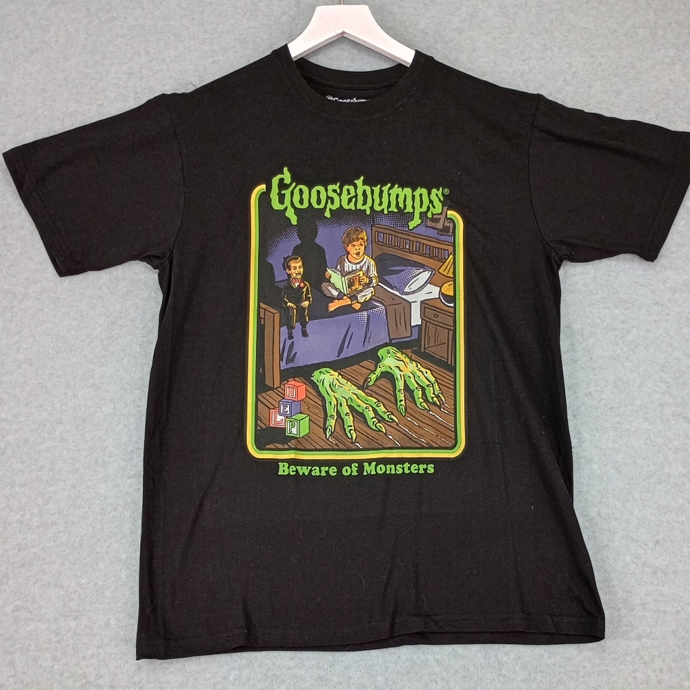 Goosebumps Monster Under the Bed R.L Stien Black Large Horror Men's Shirt Creepy